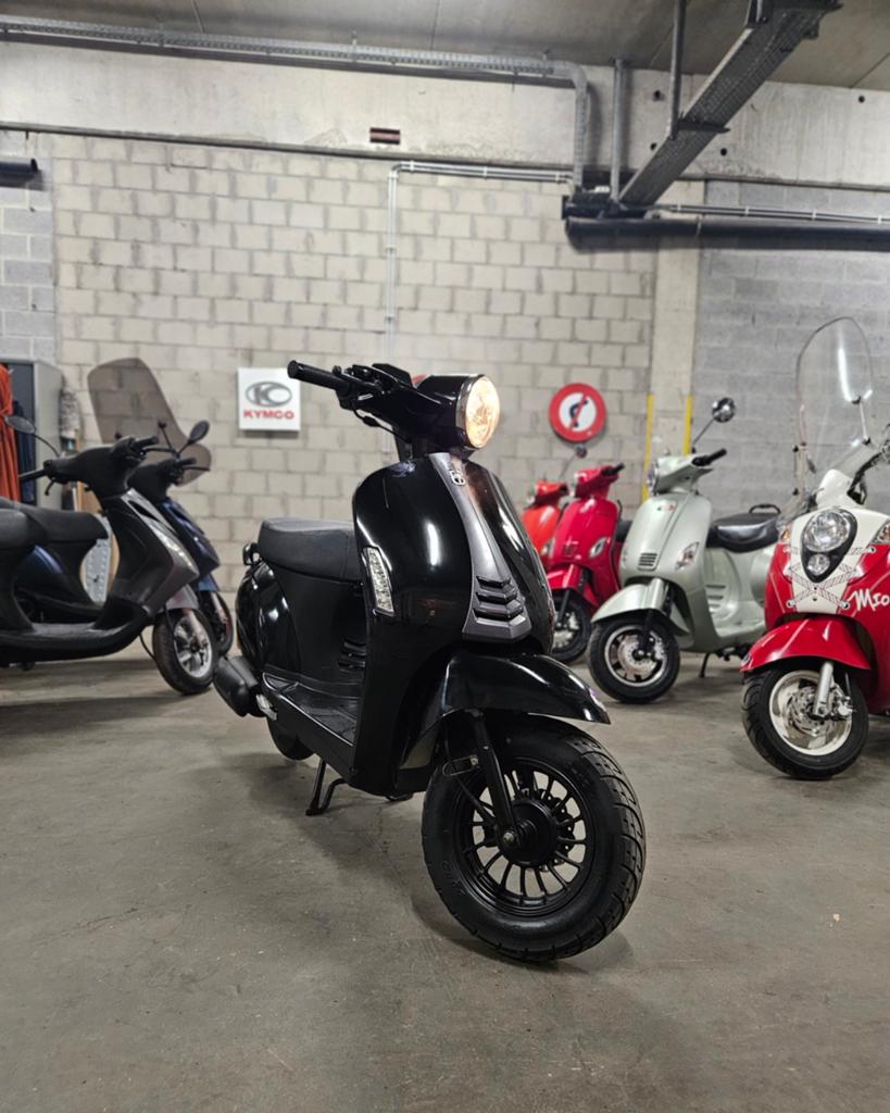BTC Riva 2 50cc classe A 4 temps 2017 - 11 701 km (trader), Vélos & Vélomoteurs, Scooters | Marques Autre, Enlèvement ou Envoi