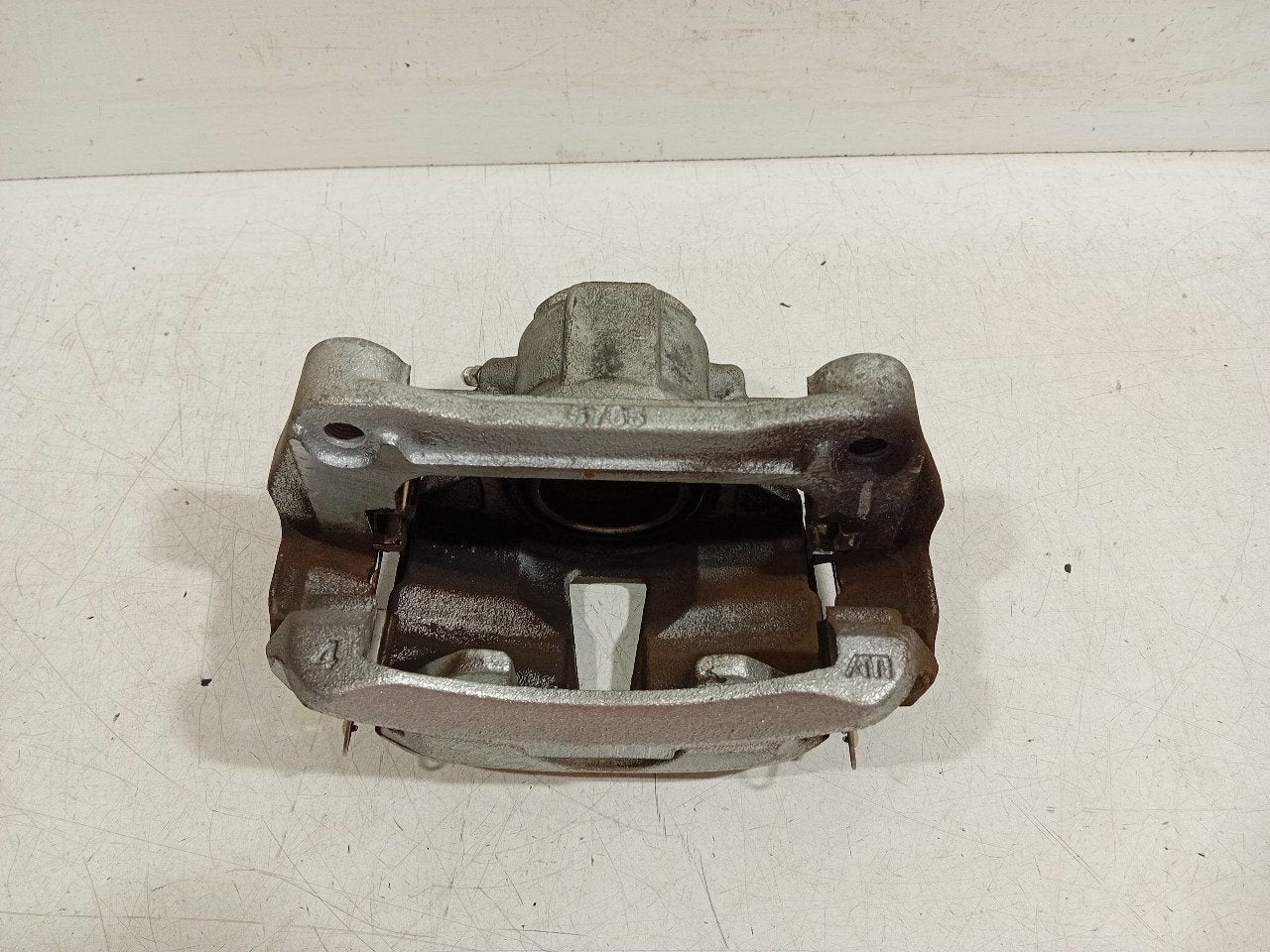 Remklauw links voor Renault Captur, Onderdelen@venauto.nl, Van der Ven Autorecycling B.V., Gebruikt, Ettenseweg 76, 4706 PB Roosendaal, The Netherlands