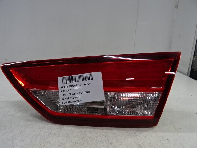 ACHTERLICHT RECHTS ACHTERKLEP Leon ST (5FF) (5F9945094), Auto-onderdelen, Verlichting, Seat, Gebruikt