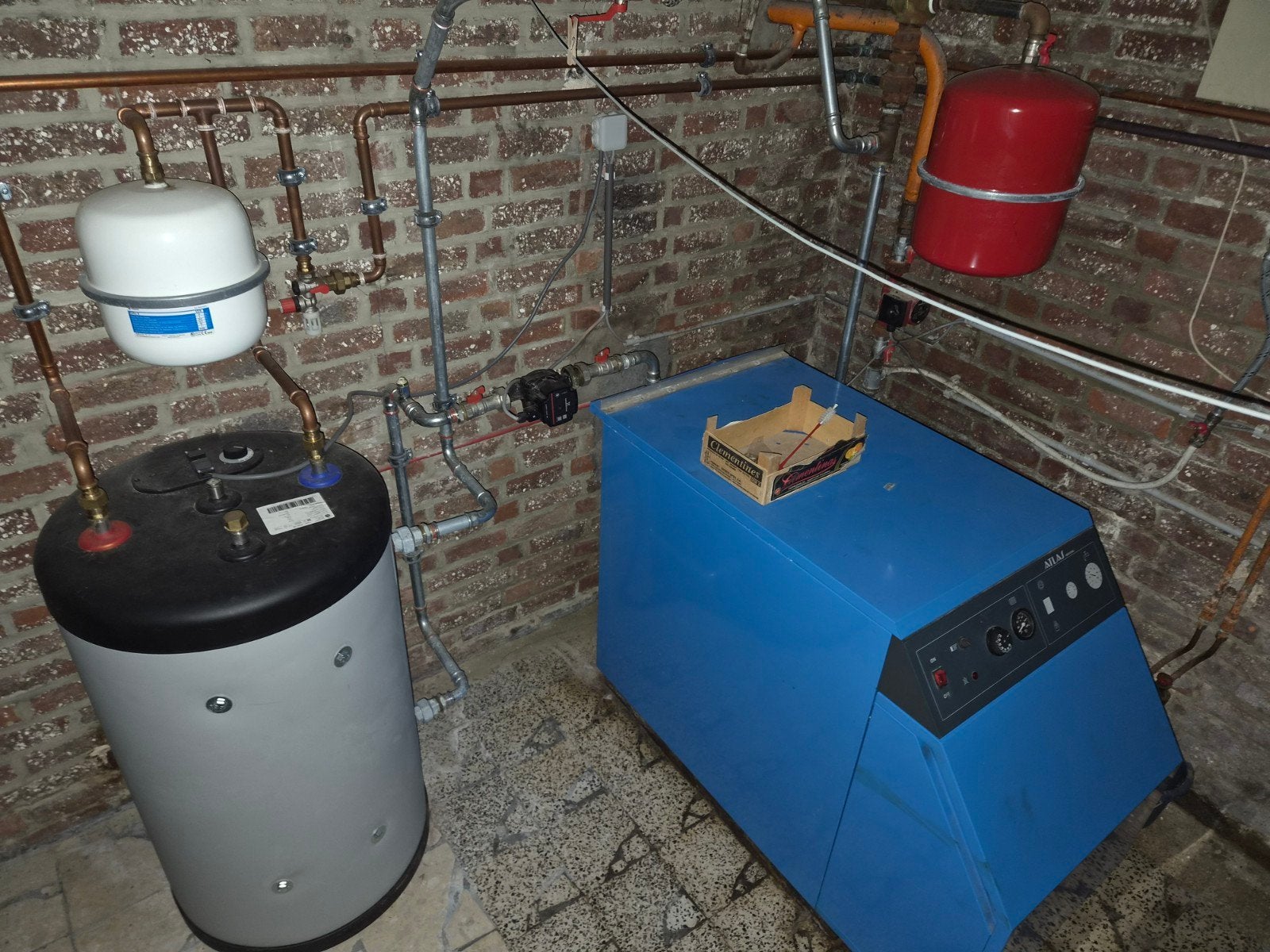 Mazoutketel + Boiler (volledige installatie), Doe-het-zelf en Bouw, Ophalen
