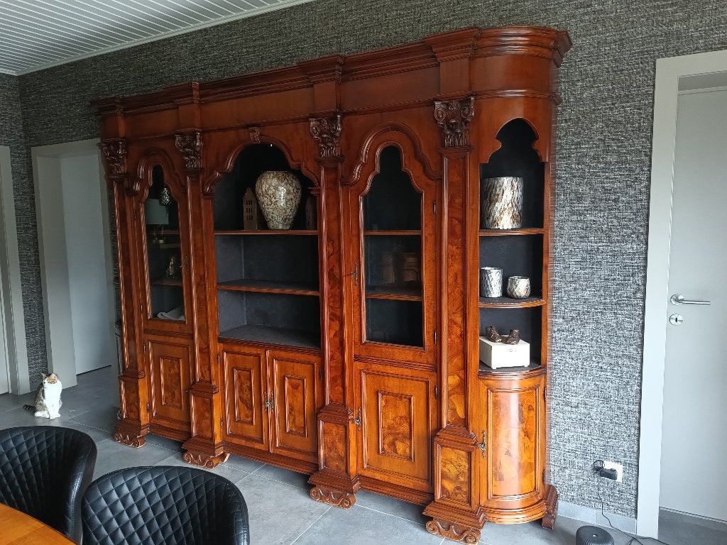 Massief houten vitrinekast in barokstijl, Antiek en Kunst, Antiek | Meubels | Kasten, Ophalen