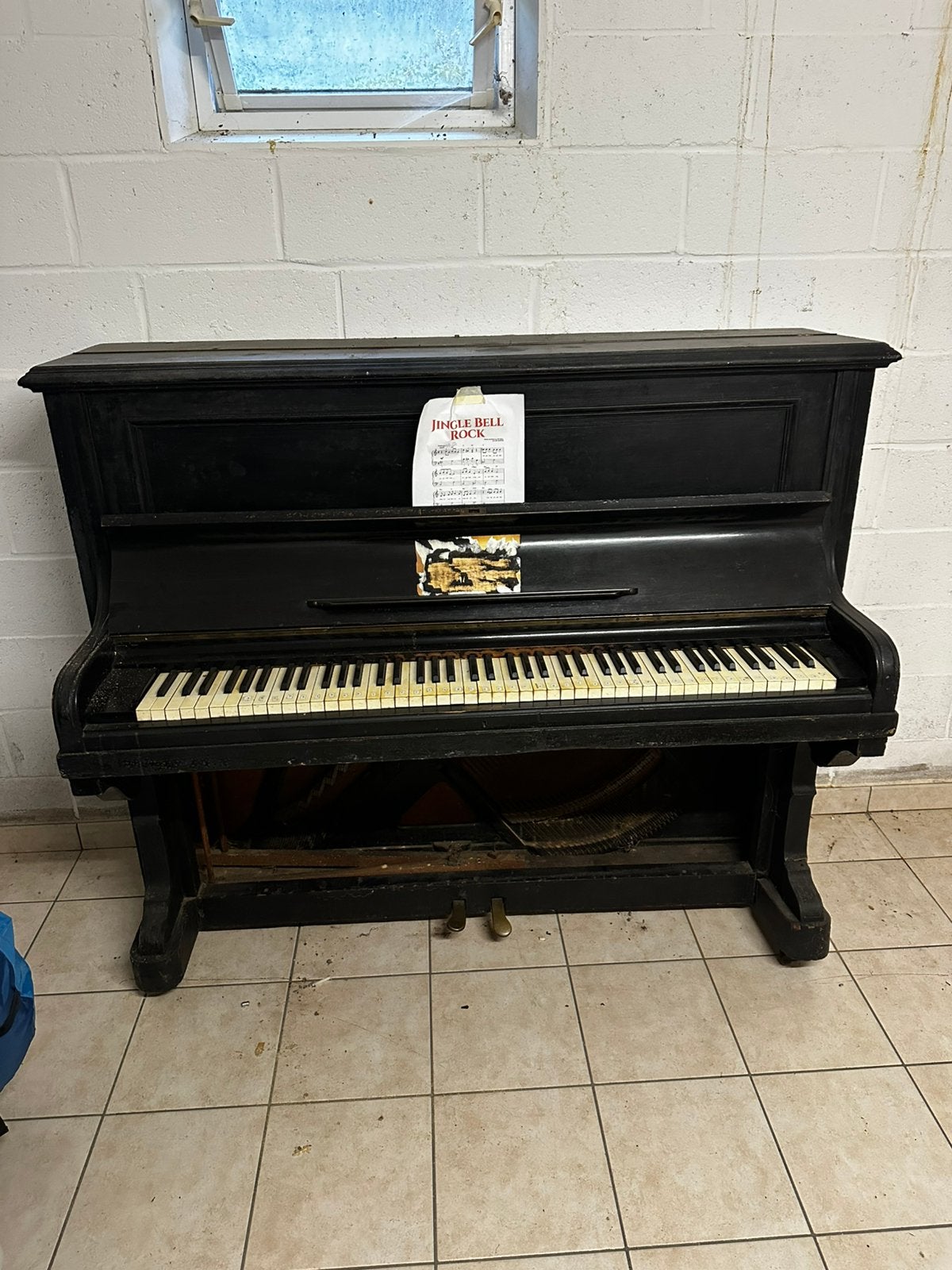 Piano (beschadigd), Muziek en Instrumenten, Piano's, Ophalen, Gebruikt, Zwart, Piano