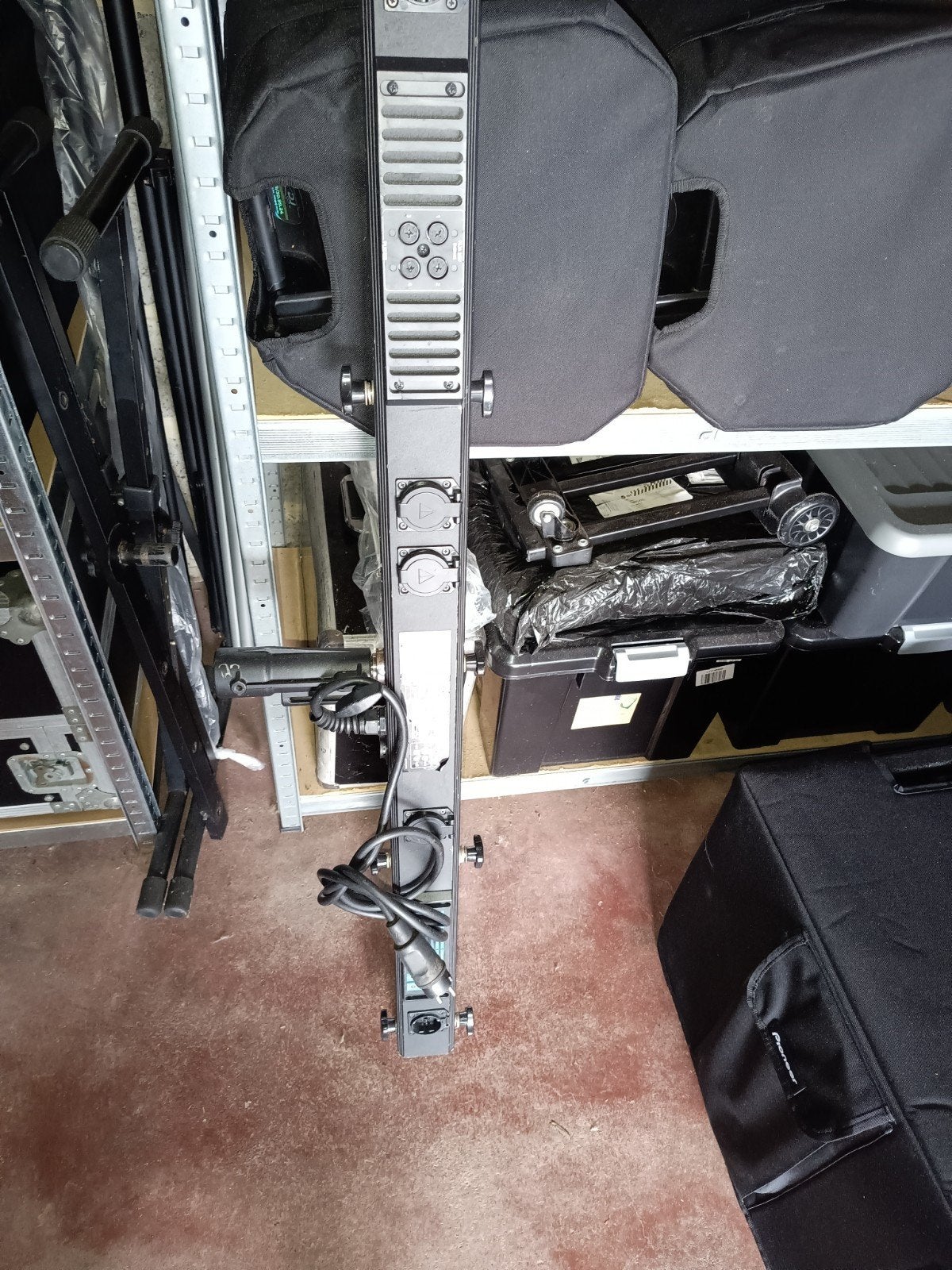 dmx bar showtec + 4 x par + lamp, Enlèvement, Comme neuf, Autres types
