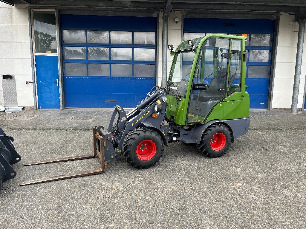 Eurotrac W11 minishovel / miniloader, Zakelijke goederen, Machines en Bouw | Kranen en Graafmachines, Ophalen