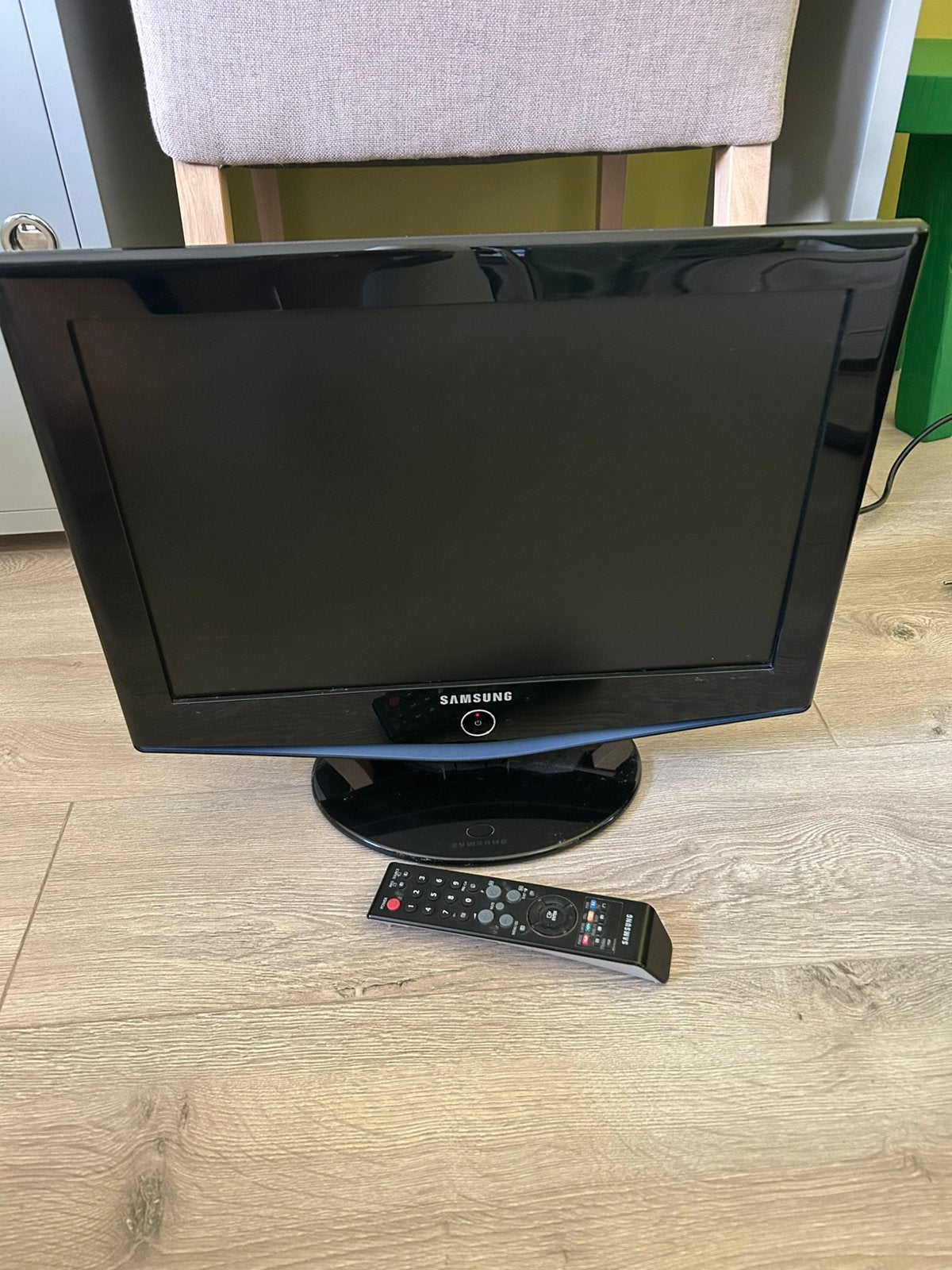 Samsung tv 19 inch, Audio, Tv en Foto, Ophalen, LCD, Zo goed als nieuw, Samsung