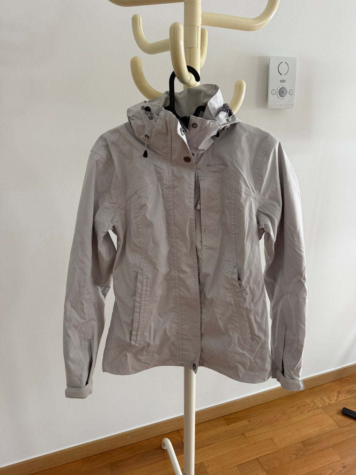 Decathlon winterjas voor dames, Kleding | Dames, Jassen | Winter, Ophalen, Gedragen, Maat 34 (XS) of kleiner, Grijs