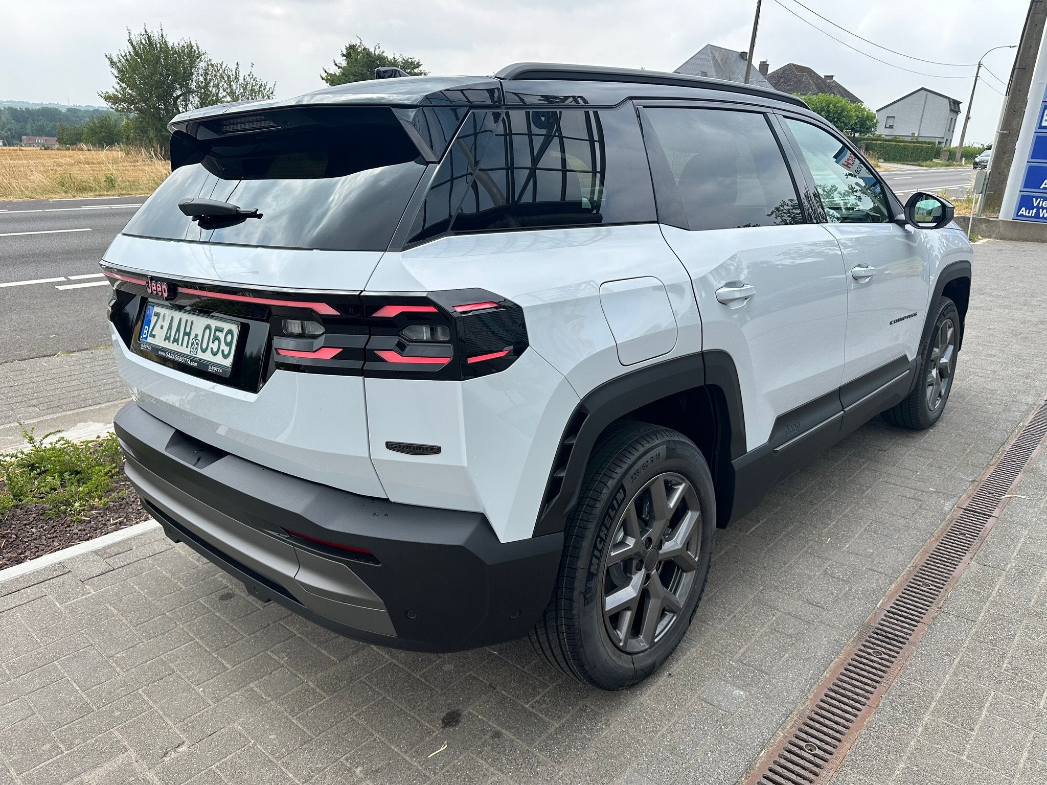 Jeep Compass 1.2 E-Hybrid Summit 1st 145pk Auto*NEW MODEL* D, 1199 cc, Wit, Bedrijf, 5 zetels