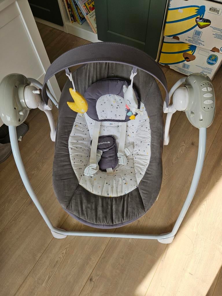 Badabulle Comfort Electric Baby Swing., Kinderen en Baby's, Schommelstoel, Verstelbaar, Zo goed als nieuw, Ophalen