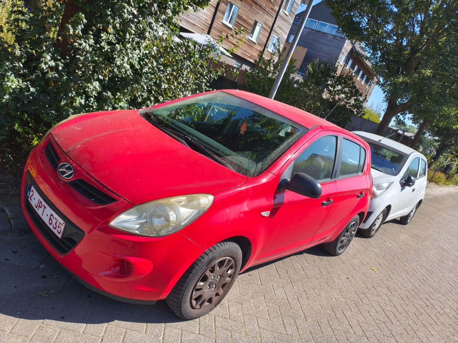 Twee goed rijdende autos voor kleine prijs van 2000€, Particulier, I20, Te koop, Benzine