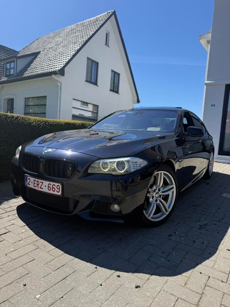 BMW 525 2.0 DIESEL 2012 M-PERFORMANCE 218PK FULL, Auto's, BMW, Automaat, Zwart, 4 cilinders, Leder