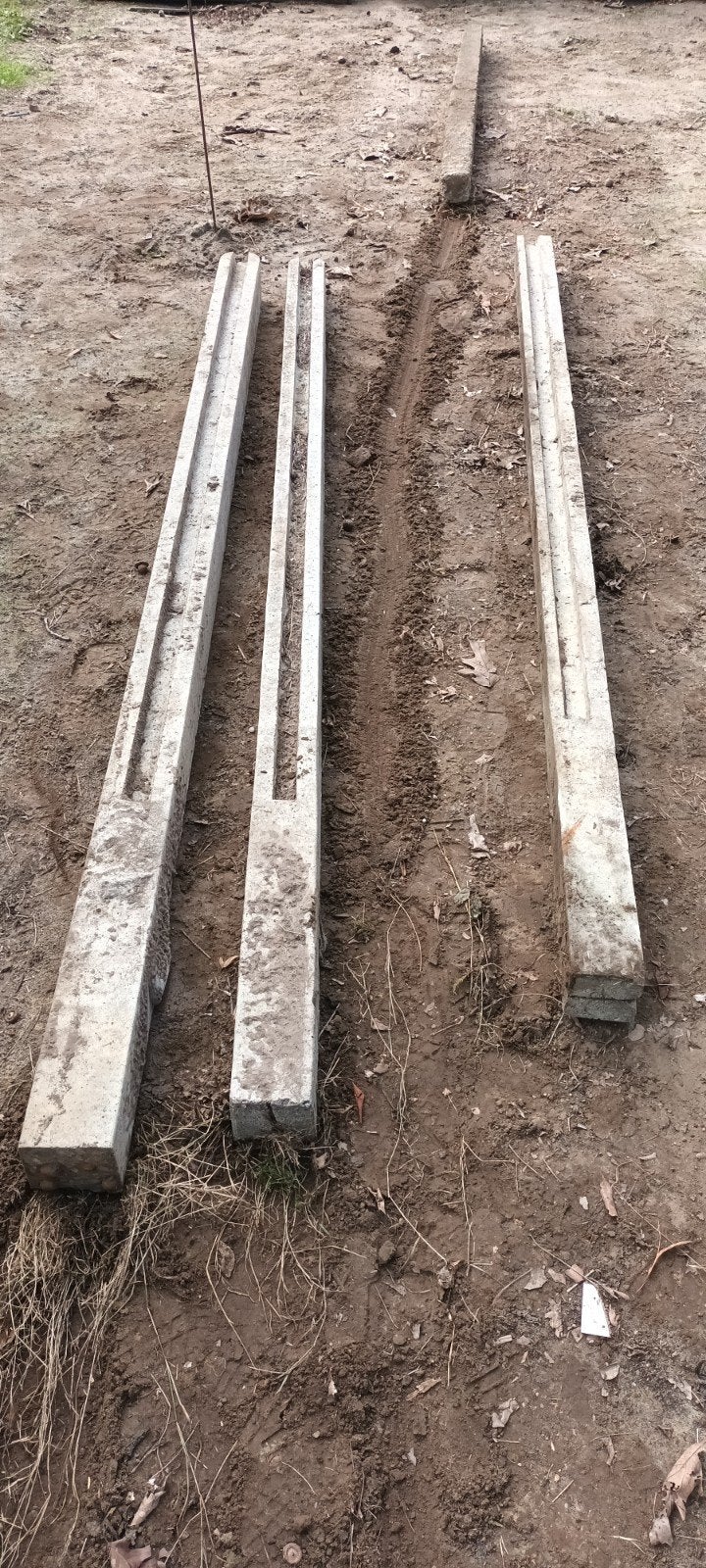 betonpalen, beton platen en houten schutting, Tuin en Terras, Ophalen