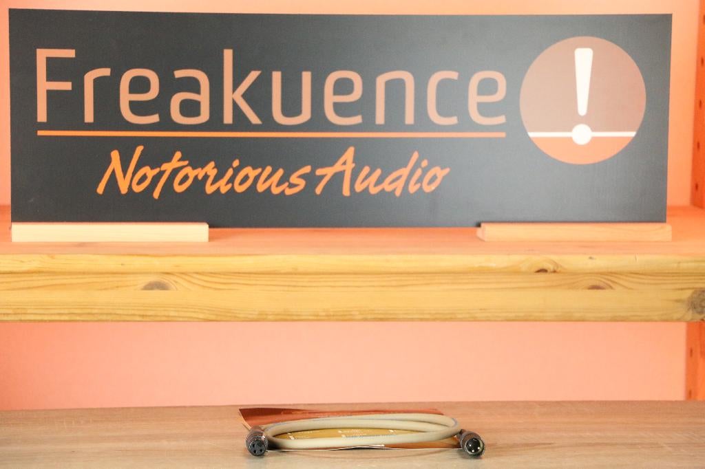 Cardas Neutral ref.video 1m xlr/xlr TRADE.INRUIL DEMO*, Enlèvement ou Envoi, Comme neuf, Moins de 2 mètres, Câble Interlink