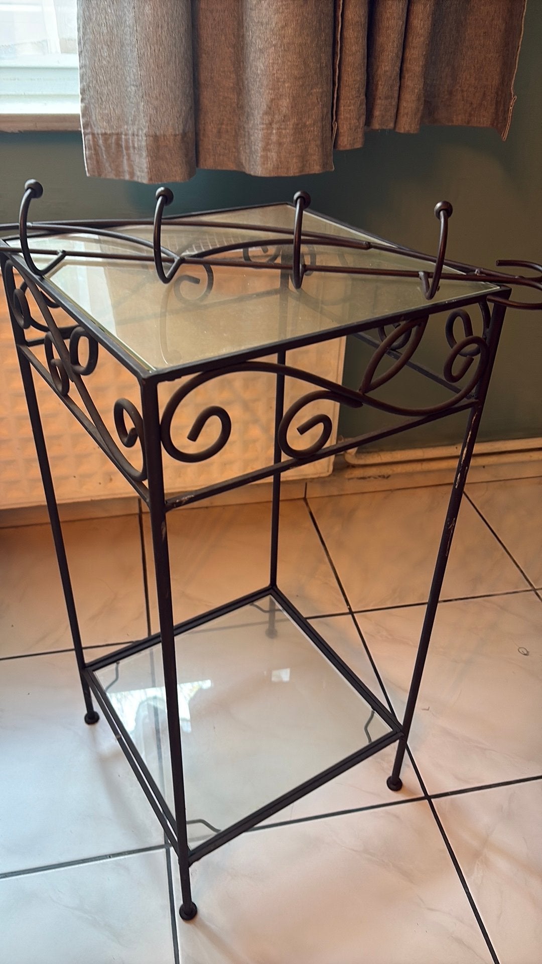 Petite table fer forgé et petit porte manteau, Enlèvement, Comme neuf