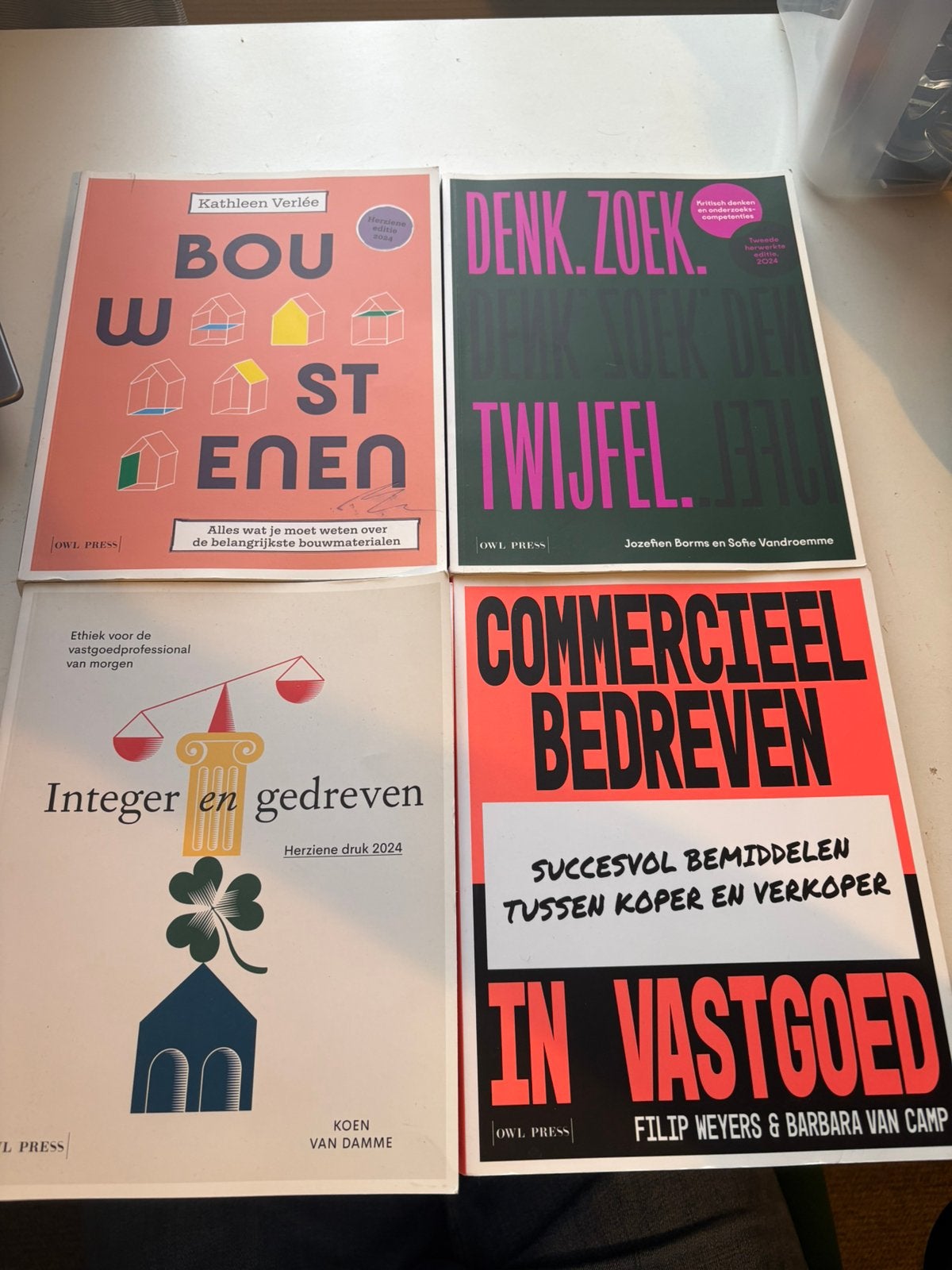 Boeken Bachelor vastgoed, Boeken, Ophalen of Verzenden, Zo goed als nieuw