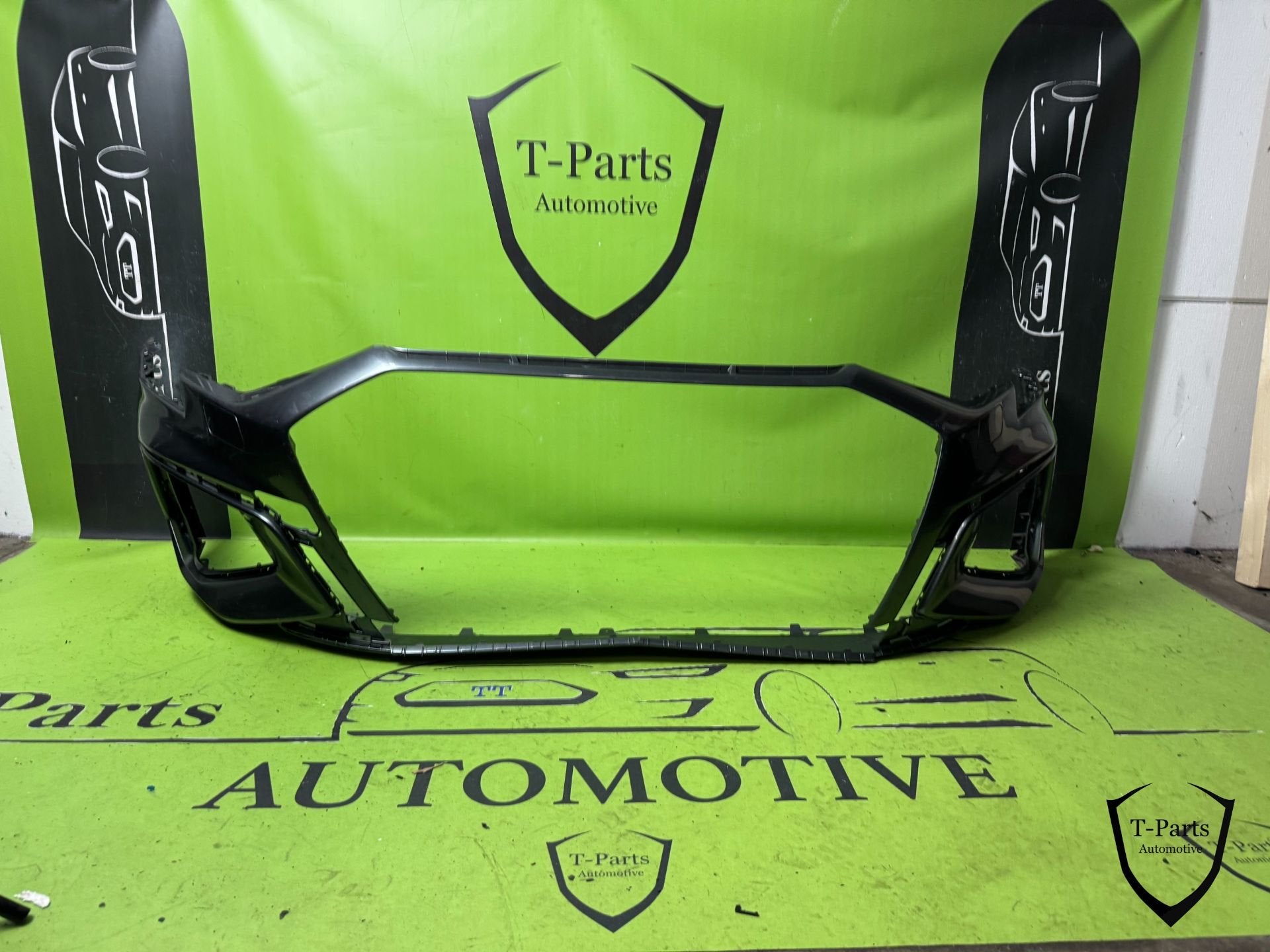 audi A3 8Y voorbumper bumper, Gebruikt, AUDI AG, Auto-Union-Strasse 1
85045  Ingolstadt, DE, Audi