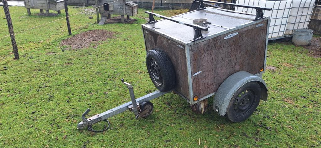 kleine remorq tekoop voor honden of schapen, Ophalen