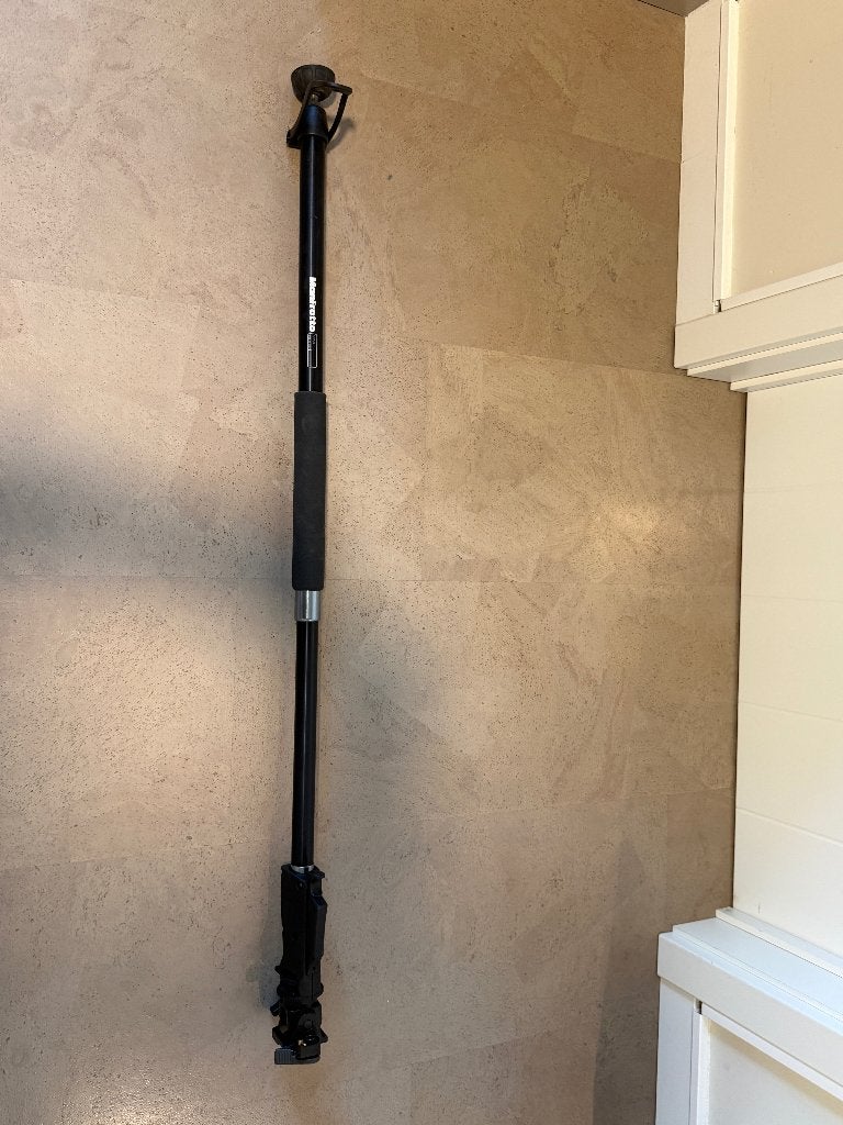Manfrotto Monopod Neotec Pro Photo 685B met statiefkop !!!, TV, Hi-fi & Vidéo, Avec rotule, Comme neuf, Enlèvement, Pied