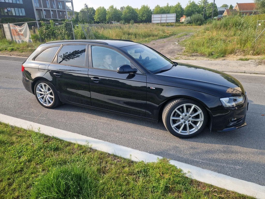 Audi A4 B8 S-line, Autos, Audi, Particulier, A4, ABS, Airbags, Air conditionné, Alarme, Climatisation automatique, Phares Bi-Xénon