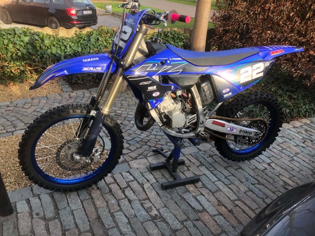Yamaha YZ125 2023 – 34 uur, Motoren, Gebruikt, Particulier, Handgeschakeld, 1 cilinder