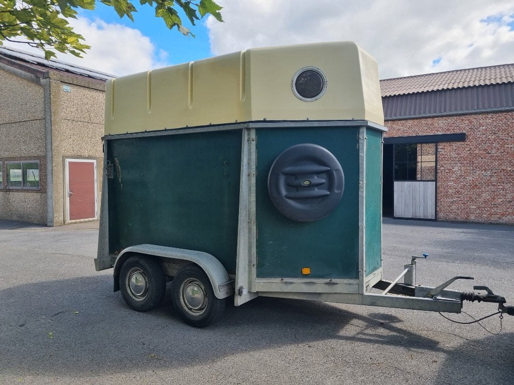Stevige paardentrailer blanco gekeurd tot 03/2027, Ophalen, Gebruikt, Hout, 2-paards trailer
