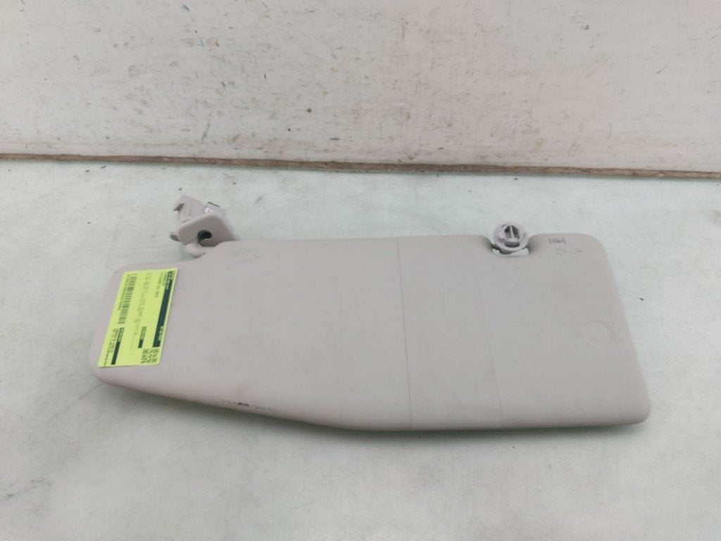 ZONNEKLEP Volkswagen Caddy Cargo V (SBA / SBH), Gebruikt, Volkswagen, Volkswagen AG, Kundenbetreuung@volkswagen.de