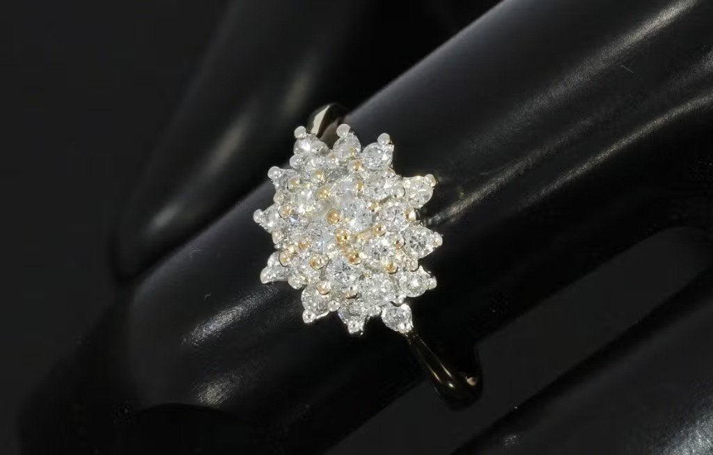 Diamanten 14k gouden luxe dames ring rozet briljant uniek, Ophalen of Verzenden, Zo goed als nieuw, Dame of Heer, Met edelsteen
