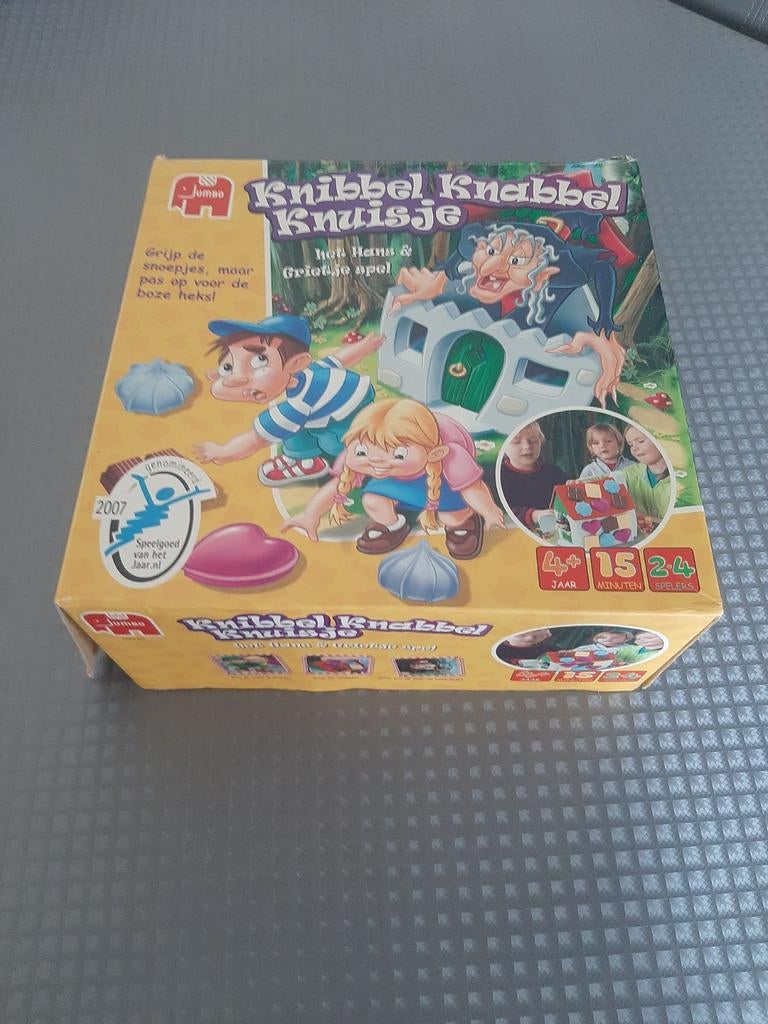 Gezelschapsspel Knibbel Knabbel Kruisje, Ophalen