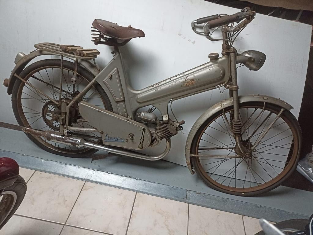 Flandria, Fietsen en Brommers, Ophalen