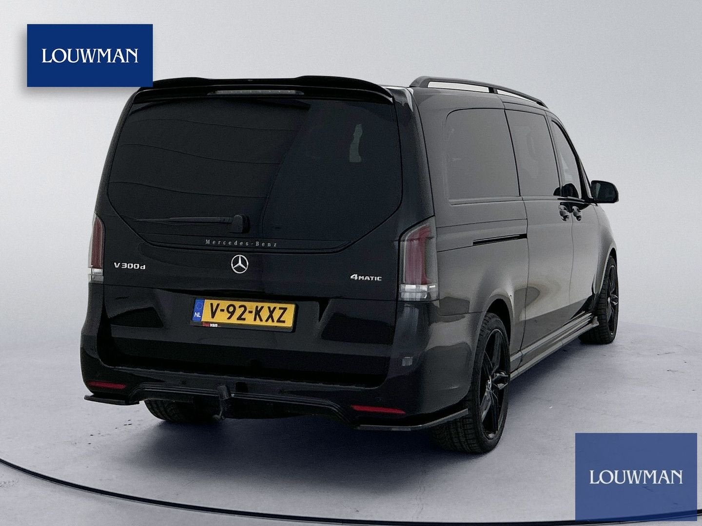 Mercedes-Benz V-klasse V300d L3 AMG Line DC 4-Matic Spoilers, Auto's, Zwart, Mercedes-Benz, Bedrijf, Diesel