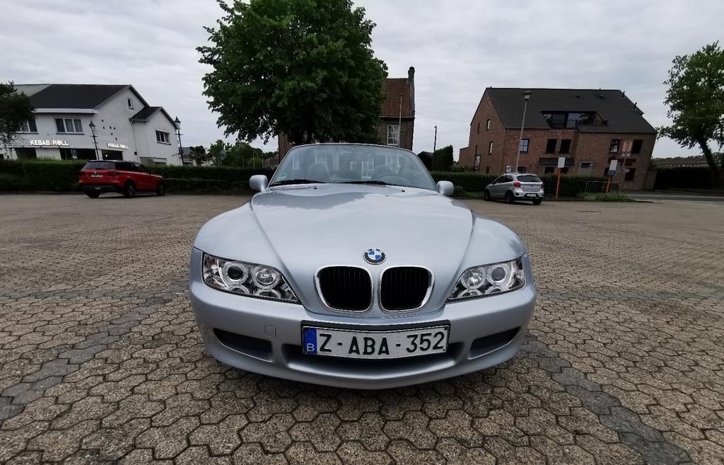 Te koop Bmw Z3 Arctissiber 1,8i 1998bj Garantie 157 000km, Autos, Argent ou Gris, Achat, Entreprise, Boîte manuelle