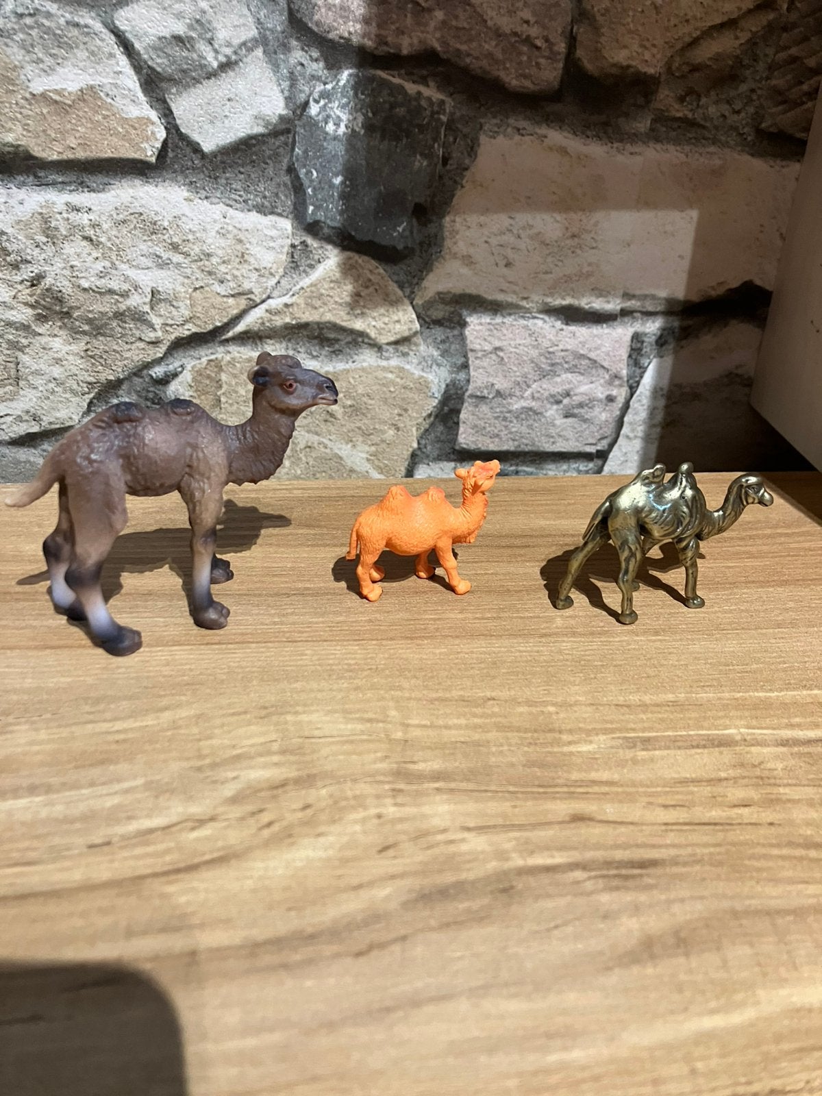 Set van 3 kleine kamelen plastic/metaal, Ophalen, Nieuw
