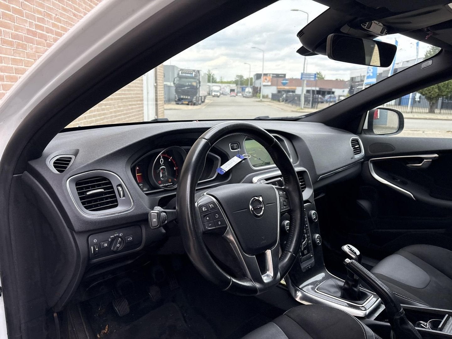 Volvo V40 2.0 D2 Nordic+ | Stoelverwarming | Climate | Cruis, Autos, Volvo, Achat, Entreprise, Boîte manuelle, Electronic Stability Program (ESP)