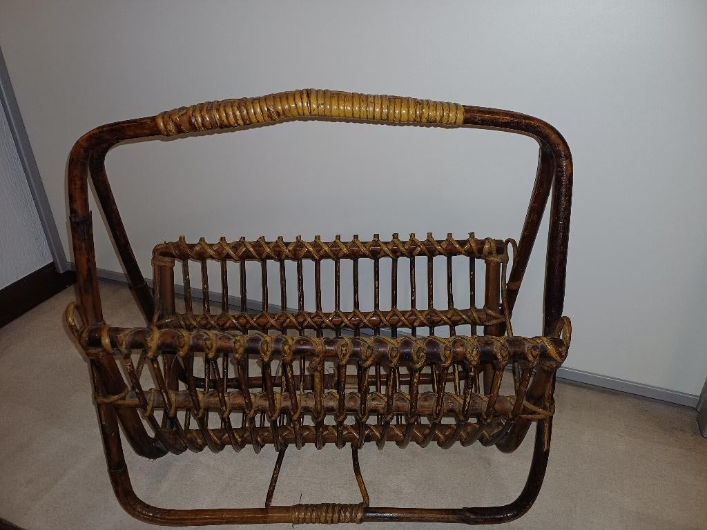 Retro krantenbak uit de jaren '70, Antiek en Kunst, Ophalen of Verzenden