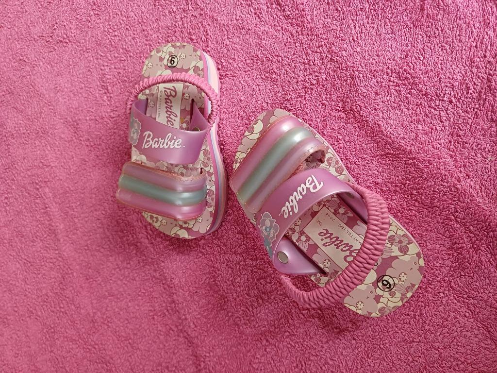 sandale Barbie 6 mois, Enlèvement ou Envoi, Comme neuf, Autres types, Fille