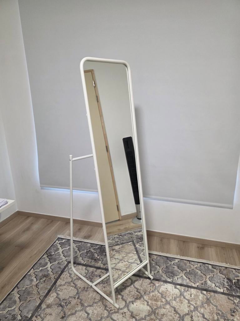 Ikea staande spiegel, Ophalen