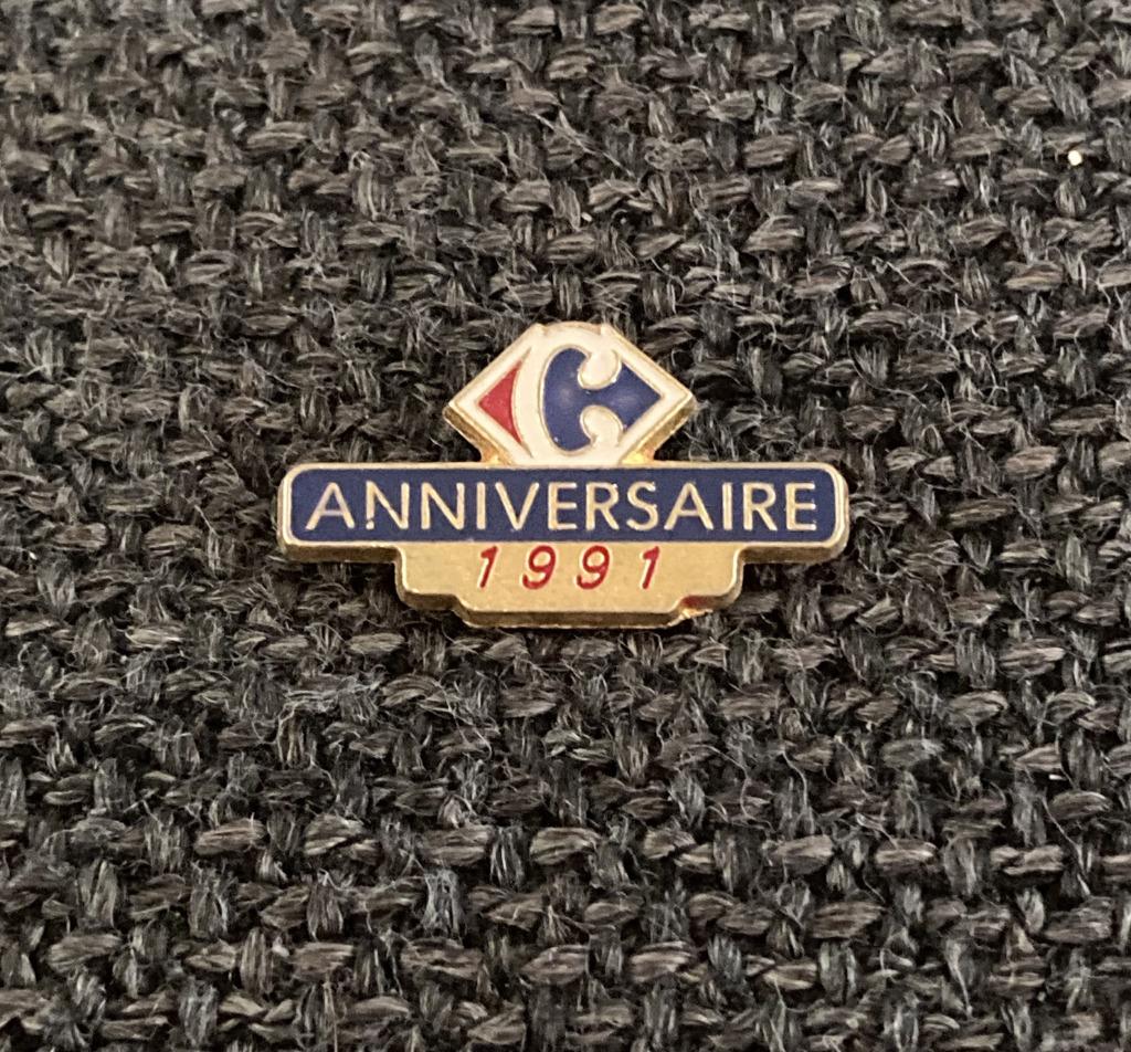 PIN - CARREFOUR, Envoi, Utilisé, Autres sujets/thèmes, Insigne ou Pin's