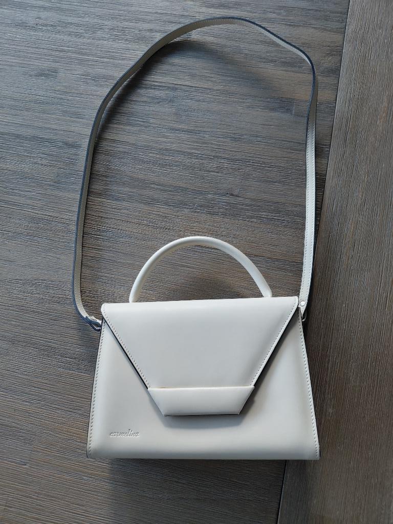 handtas Carmelina, Handtassen en Accessoires, Ophalen, Zo goed als nieuw, Beige, Handtas