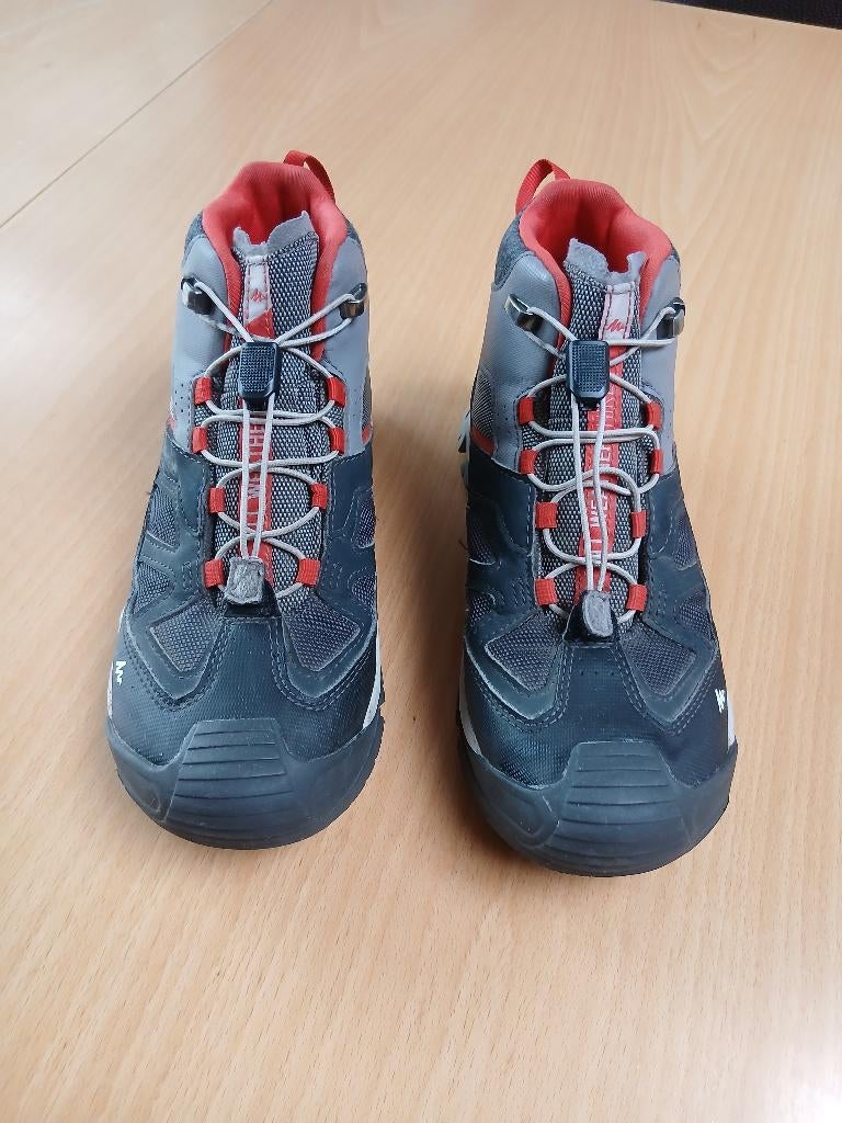 Quecha hoge wandelschoen, kind, maat 35, Kinderen en Baby's, Ophalen, Zo goed als nieuw, Jongen, Schoenen
