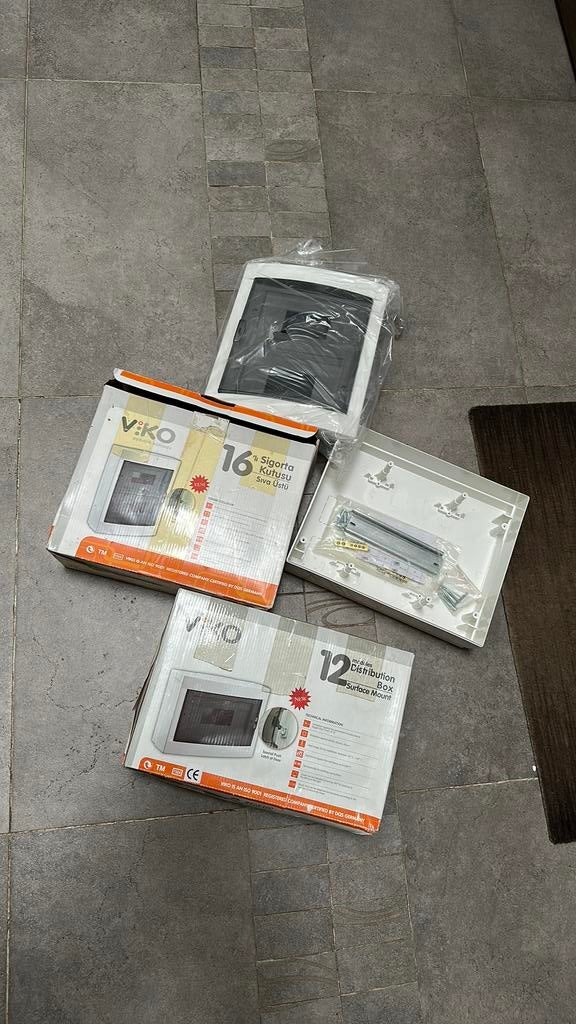 2 stuks distributie kasten, Ophalen, Nieuw