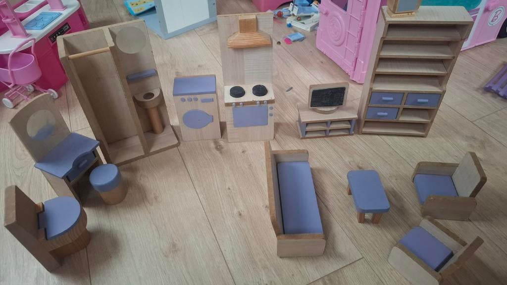 Houten poppenhuis meubeltjes, Verzamelen, Ophalen of Verzenden, Poppenhuis