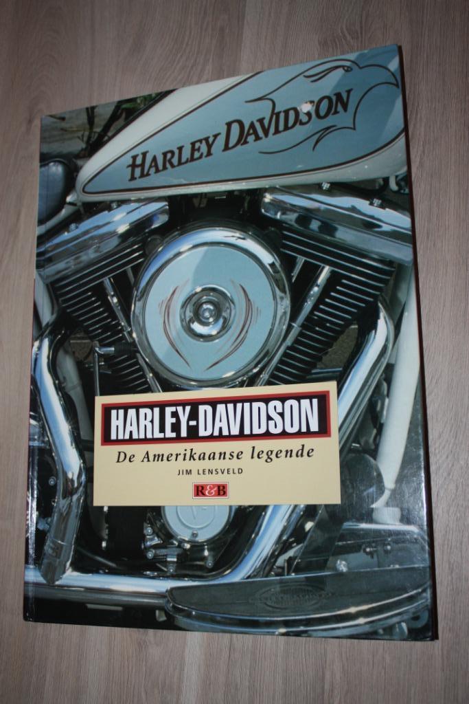 HC boek Harley-Davidson De Amerikaanse legende , 1996 NL, Ophalen of Verzenden, Gelezen, Jim Lensveld, Merk of Model