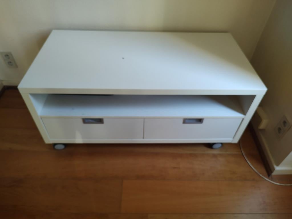 TV kast, Ophalen