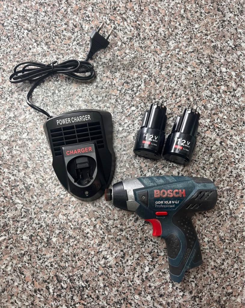 Clé à chocs sans fil Bosch avec 2 batteries et chargeur, Bricolage & Construction, Outillage | Foreuses, Enlèvement ou Envoi, Comme neuf
