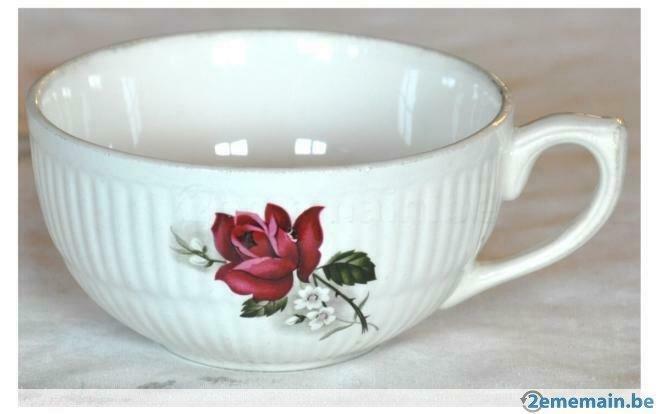 tasse à chocolat boch decor rose rouge