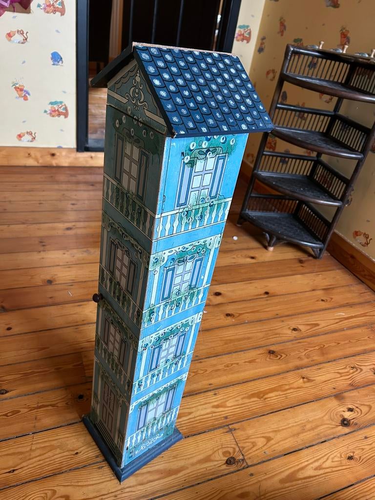 Petite colonne de rangement. Par exemple pour CD, Enlèvement