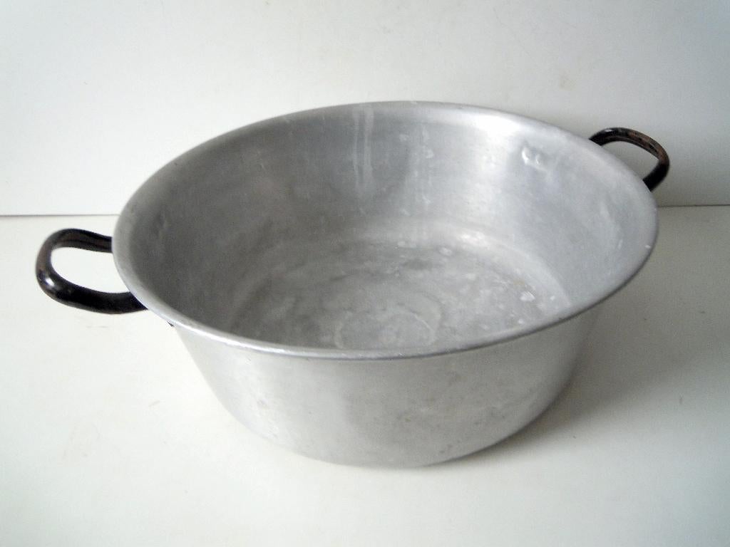 Grand bol ancien en aluminium, Antiquités & Art, Envoi