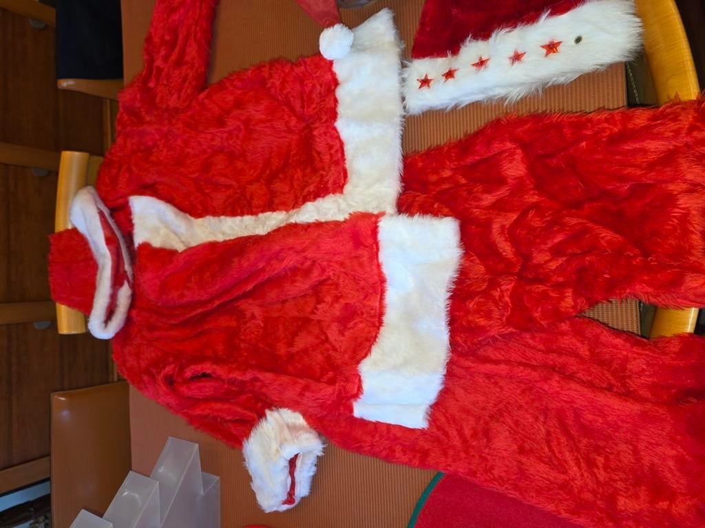 Tenue du Père Noël et décoration de Noël., Enlèvement, Comme neuf