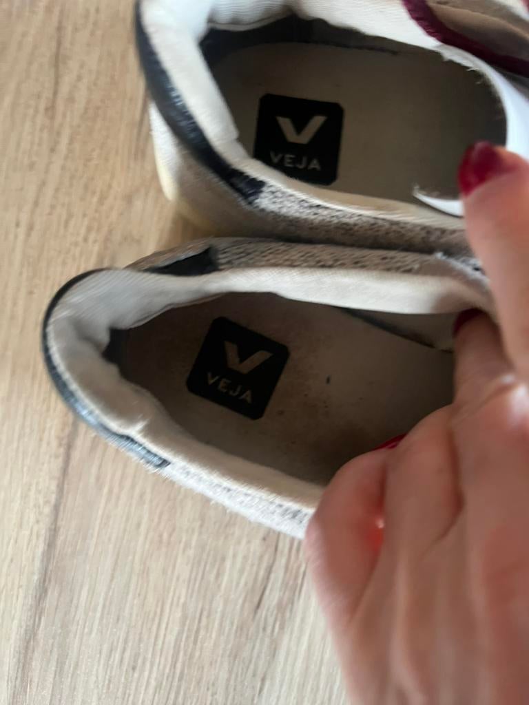 VEJA grijze sneakers maat 36, Ophalen of Verzenden, Sneakers, Grijs, Gedragen