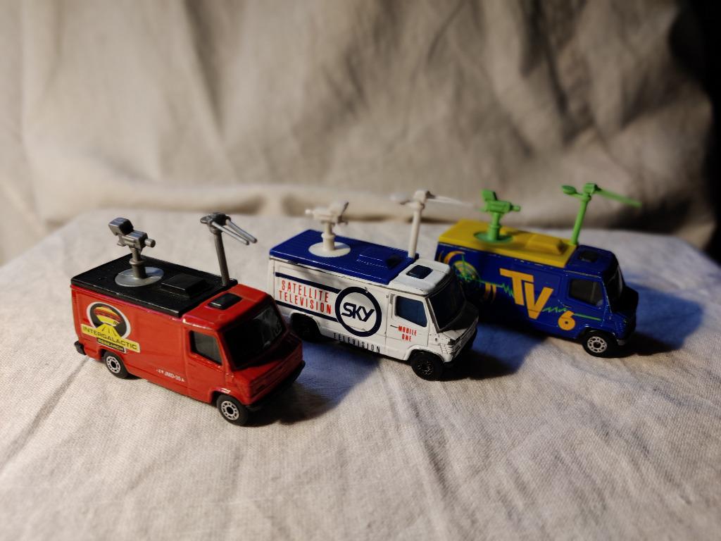 3 Matchbox TV News trucks, Enlèvement ou Envoi, Utilisé, Bus ou Camion