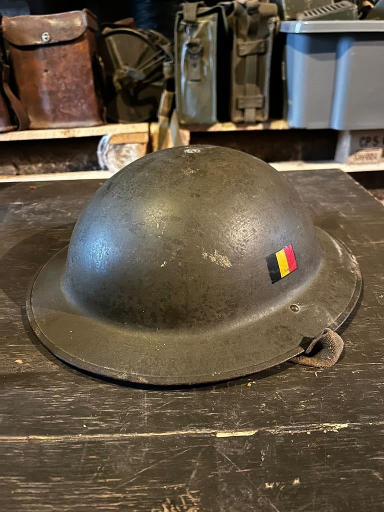 Casque belge, Enlèvement ou Envoi